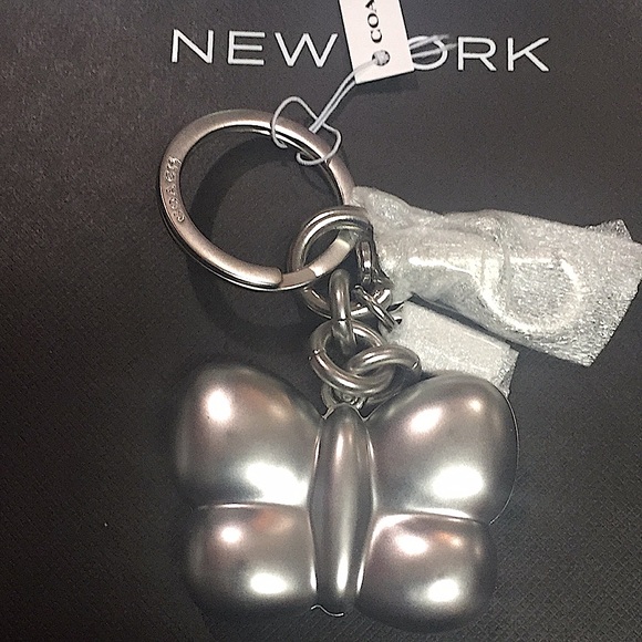 COACH - BUTTERFLY BAG CHARM (NWT) - Picture 3 of 12